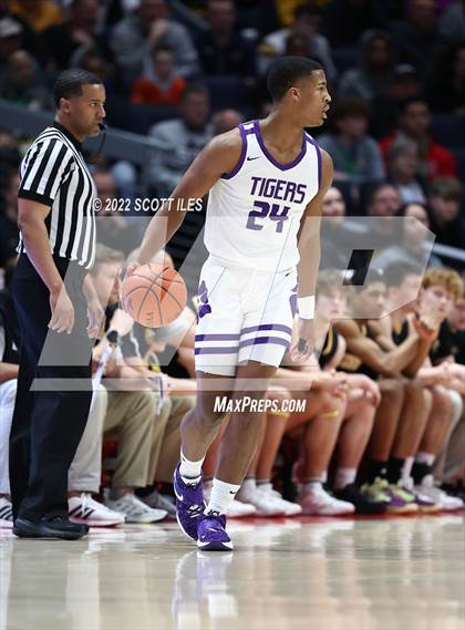 Thumbnail 3 in Centerville vs Pickerington Central (OHSAA D1 Final)  photogallery.