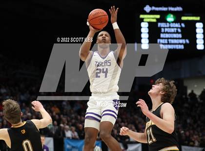 Thumbnail 3 in Centerville vs Pickerington Central (OHSAA D1 Final)  photogallery.
