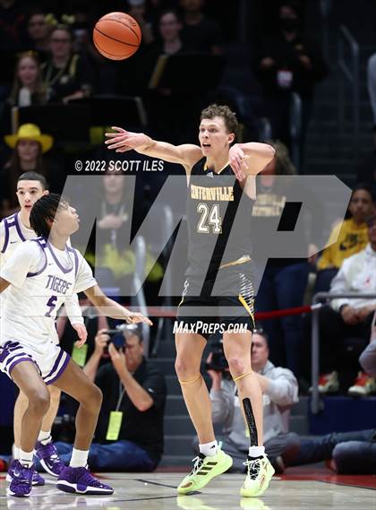 Thumbnail 1 in Centerville vs Pickerington Central (OHSAA D1 Final)  photogallery.