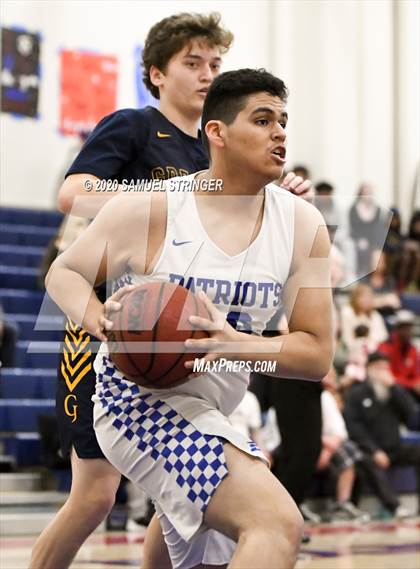 Thumbnail 2 in Gregori @ Beyer photogallery.