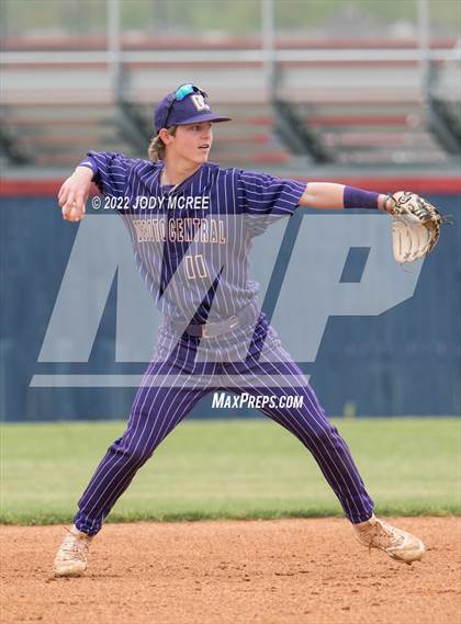 Thumbnail 3 in DeSoto Central @ Lewisburg photogallery.