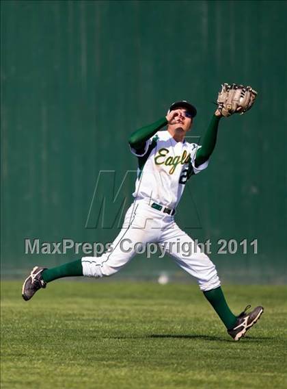 Thumbnail 3 in Magnolia vs. Klein Forest (Klein ISD Tournament) photogallery.