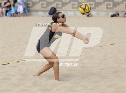 Thumbnail 2 in Ventura vs Mira Costa (CIFSS D1 Round 1) photogallery.