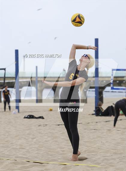 Thumbnail 1 in Ventura vs Mira Costa (CIFSS D1 Round 1) photogallery.
