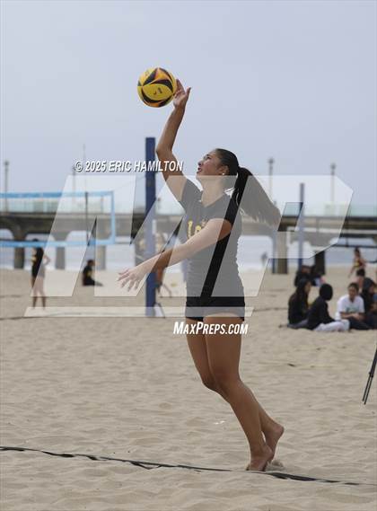 Thumbnail 1 in Ventura vs Mira Costa (CIFSS D1 Round 1) photogallery.