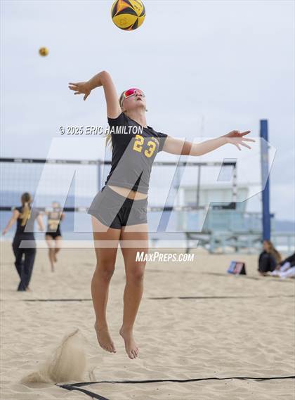 Thumbnail 2 in Ventura vs Mira Costa (CIFSS D1 Round 1) photogallery.