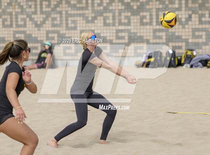 Thumbnail 2 in Ventura vs Mira Costa (CIFSS D1 Round 1) photogallery.