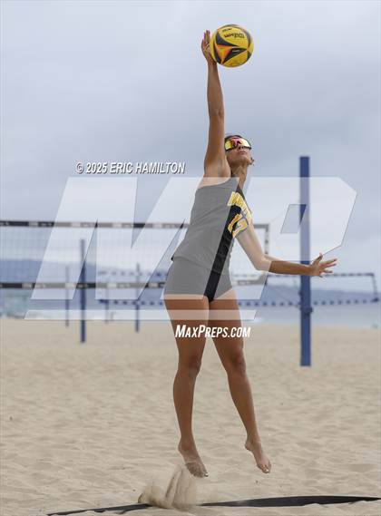 Thumbnail 3 in Ventura vs Mira Costa (CIFSS D1 Round 1) photogallery.
