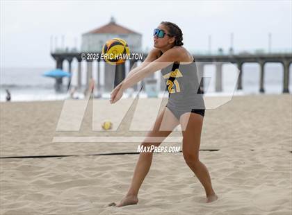 Thumbnail 2 in Ventura vs Mira Costa (CIFSS D1 Round 1) photogallery.