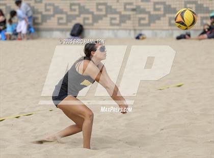 Thumbnail 3 in Ventura vs Mira Costa (CIFSS D1 Round 1) photogallery.