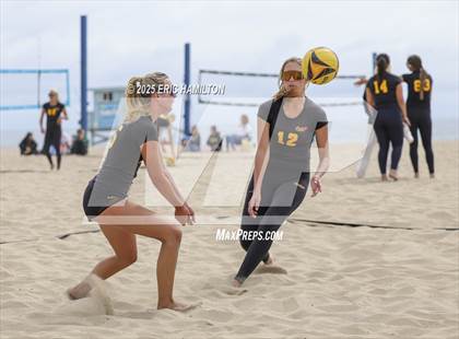 Thumbnail 3 in Ventura vs Mira Costa (CIFSS D1 Round 1) photogallery.