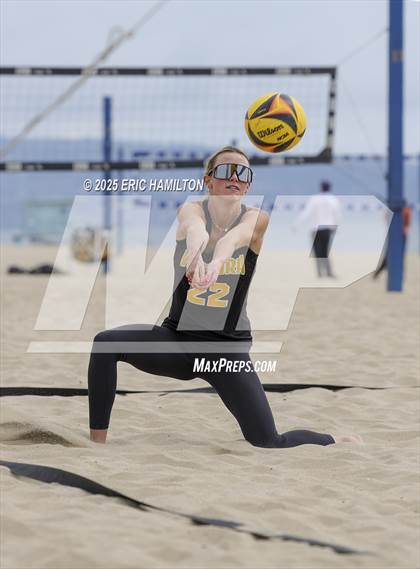 Thumbnail 2 in Ventura vs Mira Costa (CIFSS D1 Round 1) photogallery.