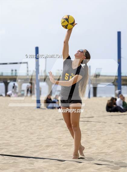 Thumbnail 2 in Ventura vs Mira Costa (CIFSS D1 Round 1) photogallery.