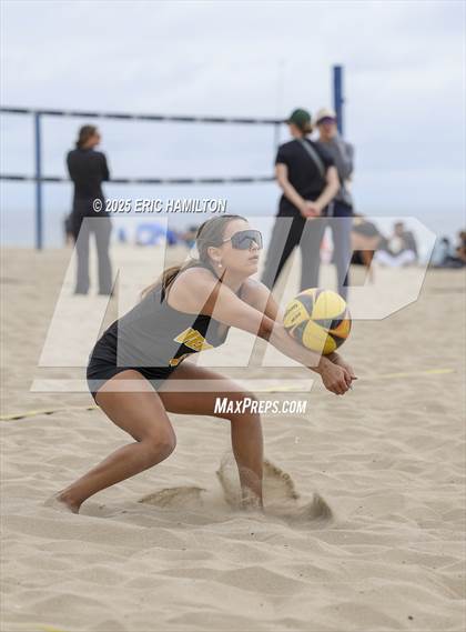 Thumbnail 3 in Ventura vs Mira Costa (CIFSS D1 Round 1) photogallery.