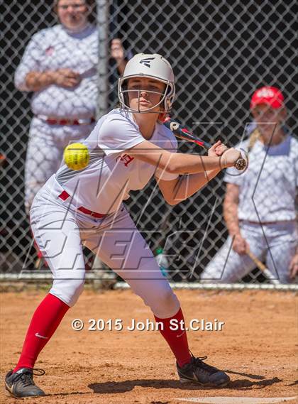 Thumbnail 2 in Riverdale vs. Hillcrest (Bob Jones Invitational) photogallery.