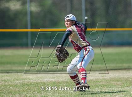 Thumbnail 1 in Riverdale vs. Hillcrest (Bob Jones Invitational) photogallery.