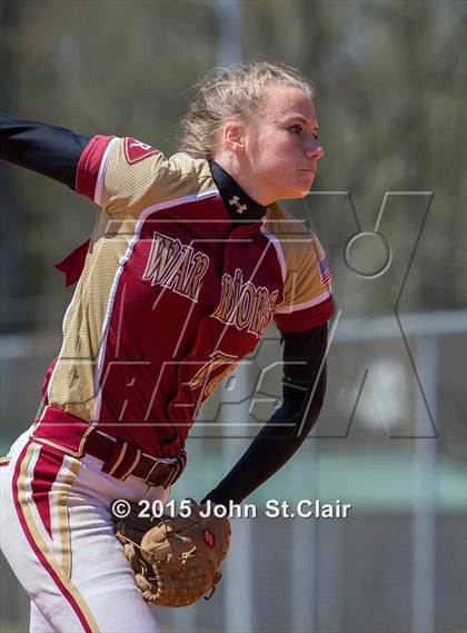 Thumbnail 3 in Riverdale vs. Hillcrest (Bob Jones Invitational) photogallery.