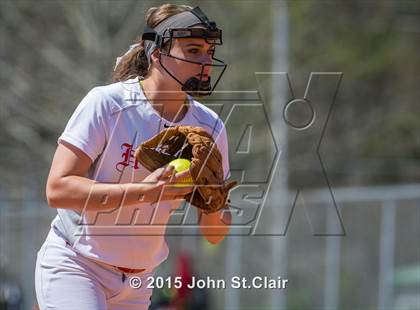 Thumbnail 1 in Riverdale vs. Hillcrest (Bob Jones Invitational) photogallery.