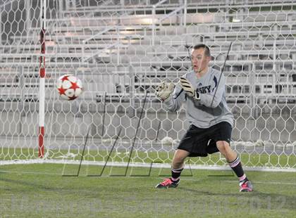 Thumbnail 2 in Boulder vs. Smoky Hill (CHSAA 5A Final) photogallery.