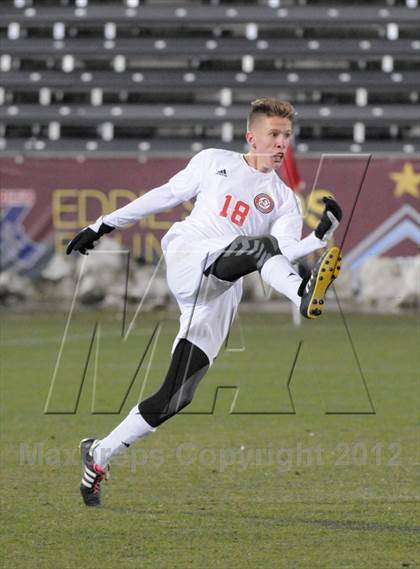 Thumbnail 2 in Boulder vs. Smoky Hill (CHSAA 5A Final) photogallery.