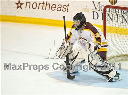 Thumbnail 2 in Weymouth vs Hingham (MIAA Super 8 Round Robin) photogallery.