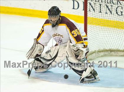 Thumbnail 2 in Weymouth vs Hingham (MIAA Super 8 Round Robin) photogallery.