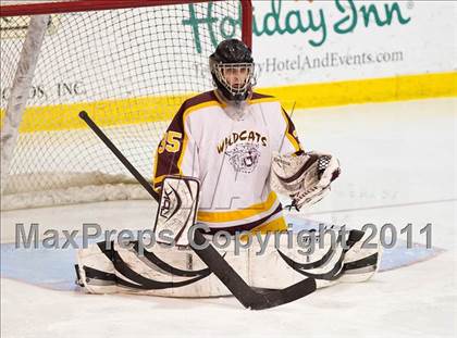 Thumbnail 1 in Weymouth vs Hingham (MIAA Super 8 Round Robin) photogallery.