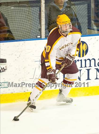 Thumbnail 2 in Weymouth vs Hingham (MIAA Super 8 Round Robin) photogallery.