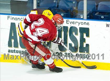 Thumbnail 3 in Weymouth vs Hingham (MIAA Super 8 Round Robin) photogallery.