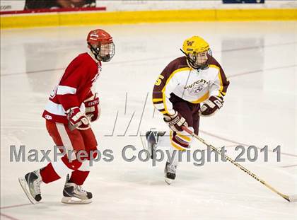 Thumbnail 3 in Weymouth vs Hingham (MIAA Super 8 Round Robin) photogallery.
