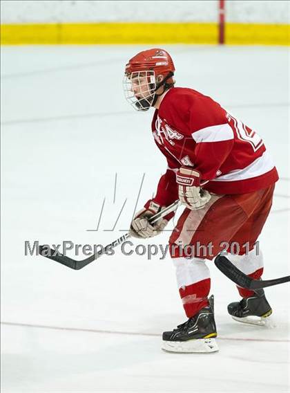Thumbnail 1 in Weymouth vs Hingham (MIAA Super 8 Round Robin) photogallery.