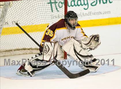 Thumbnail 2 in Weymouth vs Hingham (MIAA Super 8 Round Robin) photogallery.