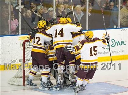 Thumbnail 1 in Weymouth vs Hingham (MIAA Super 8 Round Robin) photogallery.