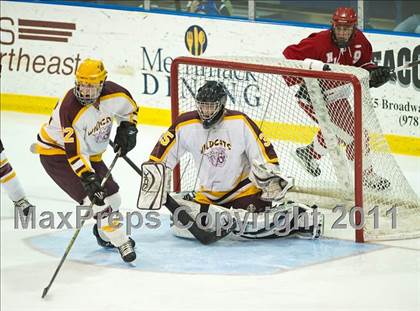 Thumbnail 1 in Weymouth vs Hingham (MIAA Super 8 Round Robin) photogallery.