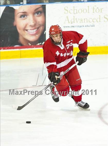 Thumbnail 2 in Weymouth vs Hingham (MIAA Super 8 Round Robin) photogallery.