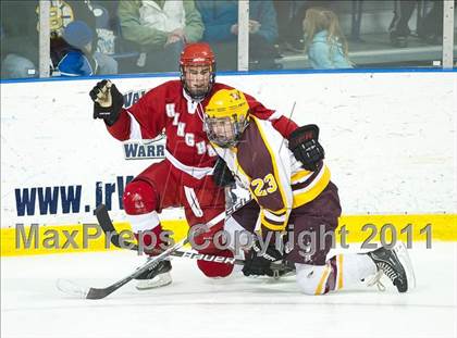 Thumbnail 3 in Weymouth vs Hingham (MIAA Super 8 Round Robin) photogallery.