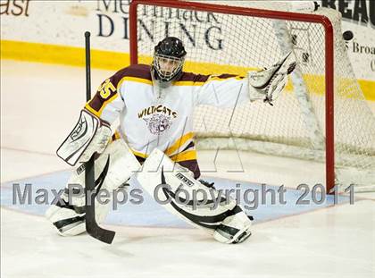Thumbnail 3 in Weymouth vs Hingham (MIAA Super 8 Round Robin) photogallery.