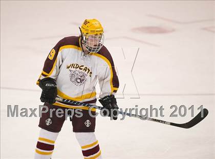 Thumbnail 1 in Weymouth vs Hingham (MIAA Super 8 Round Robin) photogallery.