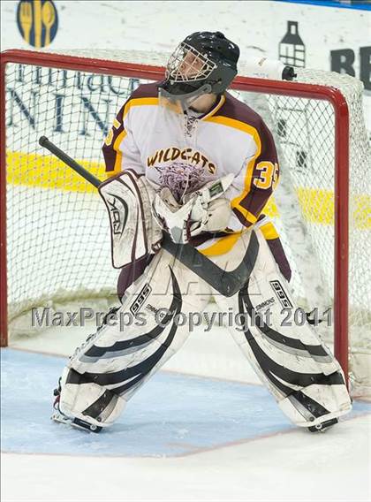 Thumbnail 3 in Weymouth vs Hingham (MIAA Super 8 Round Robin) photogallery.