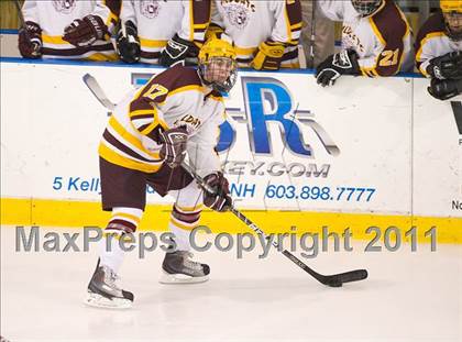 Thumbnail 2 in Weymouth vs Hingham (MIAA Super 8 Round Robin) photogallery.