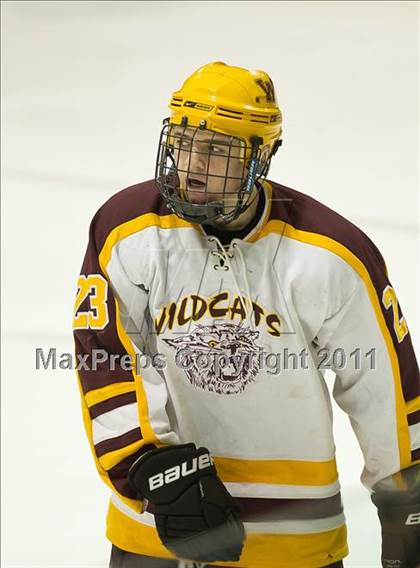 Thumbnail 1 in Weymouth vs Hingham (MIAA Super 8 Round Robin) photogallery.