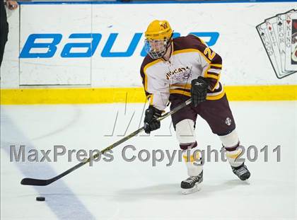 Thumbnail 1 in Weymouth vs Hingham (MIAA Super 8 Round Robin) photogallery.