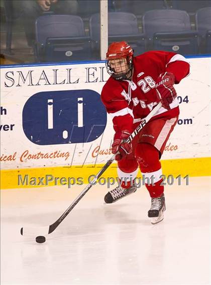 Thumbnail 3 in Weymouth vs Hingham (MIAA Super 8 Round Robin) photogallery.