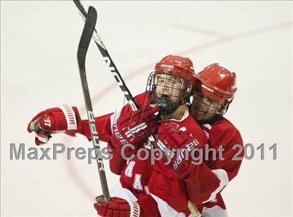 Thumbnail 2 in Weymouth vs Hingham (MIAA Super 8 Round Robin) photogallery.