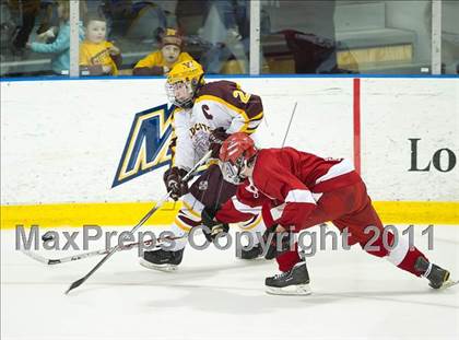 Thumbnail 2 in Weymouth vs Hingham (MIAA Super 8 Round Robin) photogallery.
