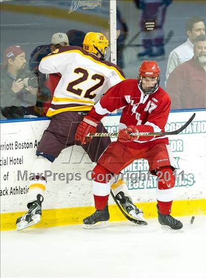 Thumbnail 2 in Weymouth vs Hingham (MIAA Super 8 Round Robin) photogallery.
