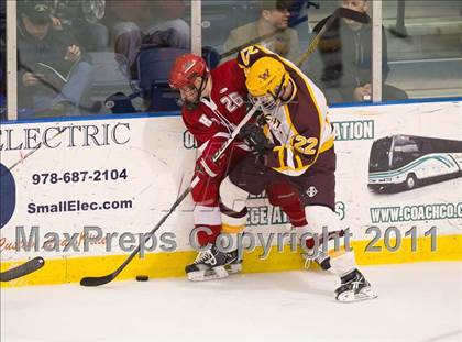 Thumbnail 3 in Weymouth vs Hingham (MIAA Super 8 Round Robin) photogallery.