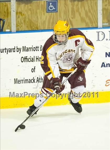 Thumbnail 2 in Weymouth vs Hingham (MIAA Super 8 Round Robin) photogallery.