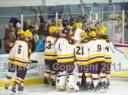 Thumbnail 1 in Weymouth vs Hingham (MIAA Super 8 Round Robin) photogallery.
