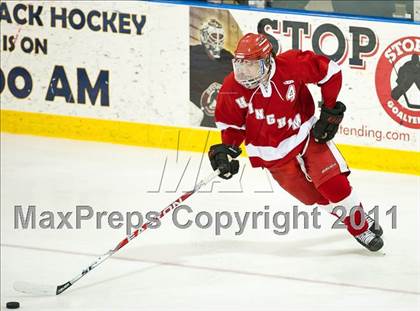 Thumbnail 2 in Weymouth vs Hingham (MIAA Super 8 Round Robin) photogallery.